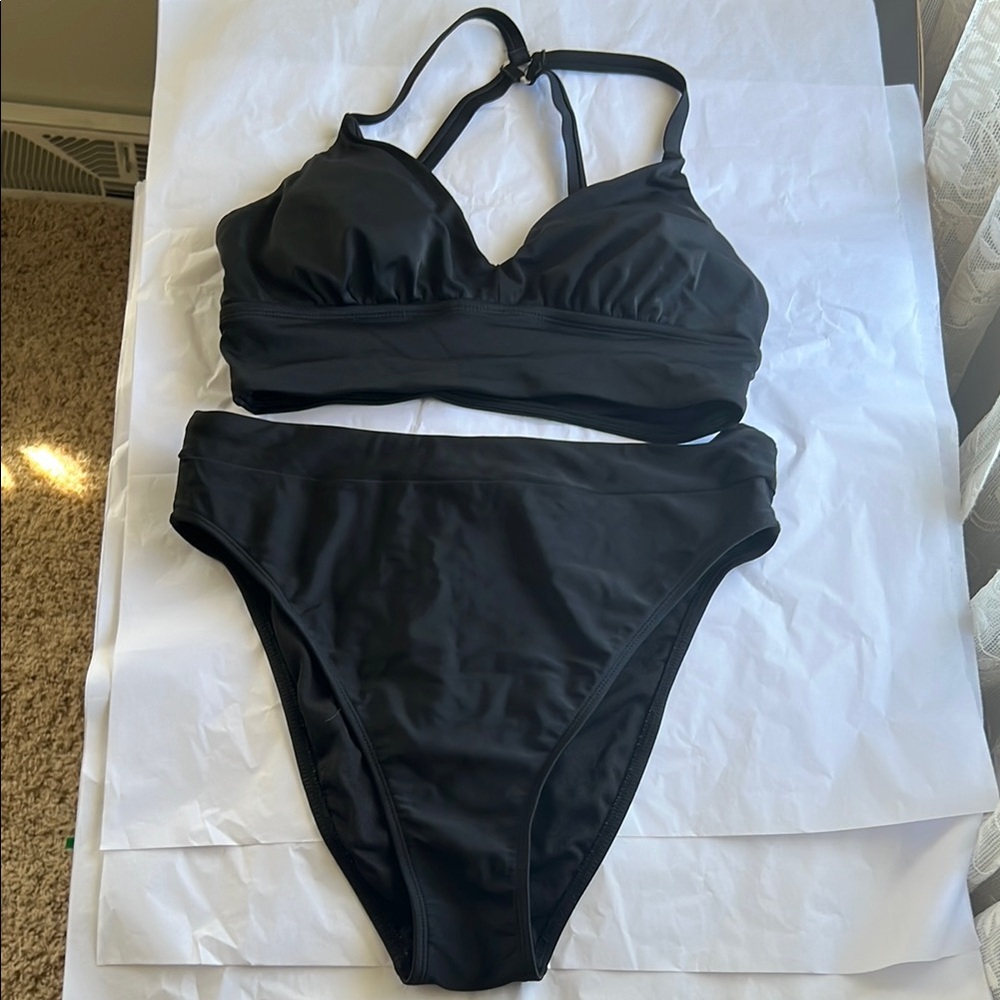 Eco Beach Bikini Top - Medium w Xhilaration High Waisted Bikini Bottoms - Large